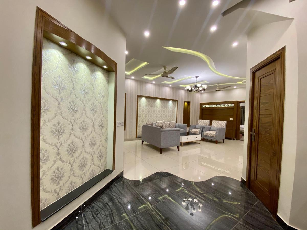 Luxury Guest House In Bahria Town Rawalpindi Exterior foto